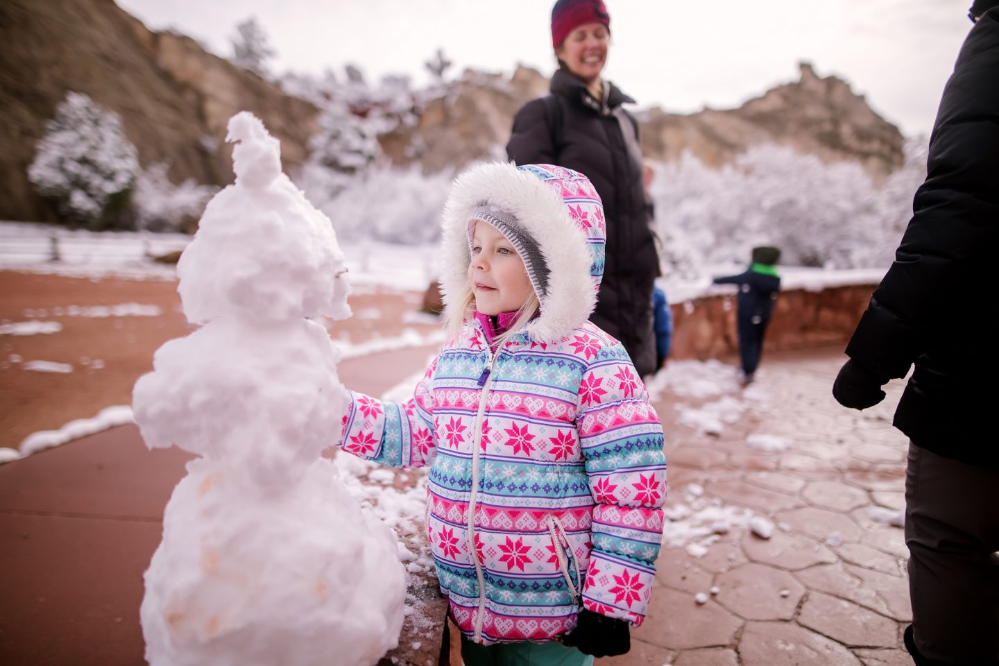 8 ways to get out and enjoy winter with kids by Tamara Johnson for Hike it Baby