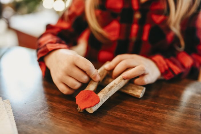 4 Winter crafts for kids for Hike it Baby