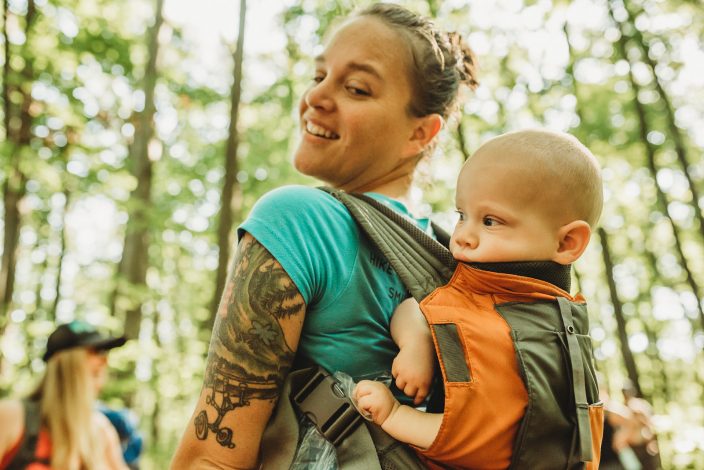 5 ways to feed your baby on a hike by Rebcca Hosley for Hike it Baby