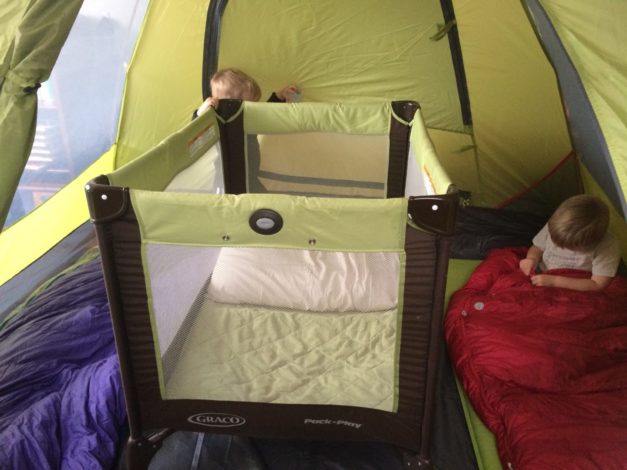 4 man tent sleep set up with a pack n play for 2 adults and an infant