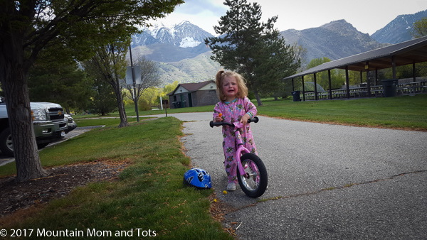 Bike It Baby- Am I a Pusher Parent? Susan talks about her experience with May's National Bike Month and her goals to reach five biking miles.