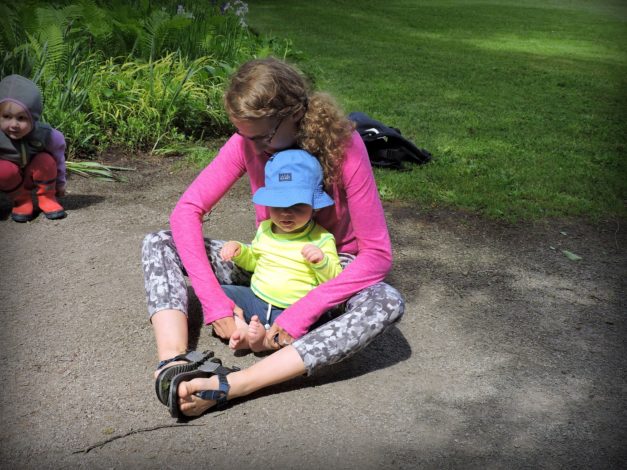 Hiking and Yoga: Nature-Inspired for the Whole Family by Rebecca Hosley for Hike it Baby