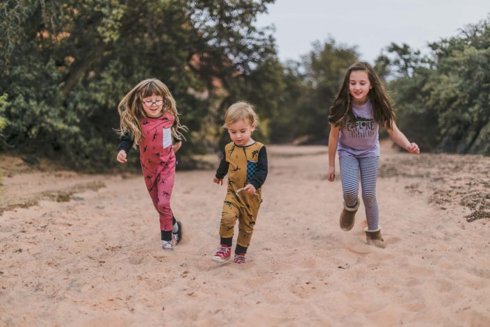 10 ways to get your kids outside when life gets busy by Arika Bauer for Hike it Baby