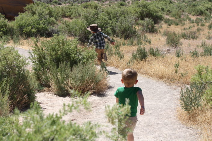 Taking This Show on the Road: Three Ways to Connect with Hike It Baby When Traveling by Jennifer Evans for Hike it Baby