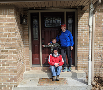 family on front porch #frontstepchallenge