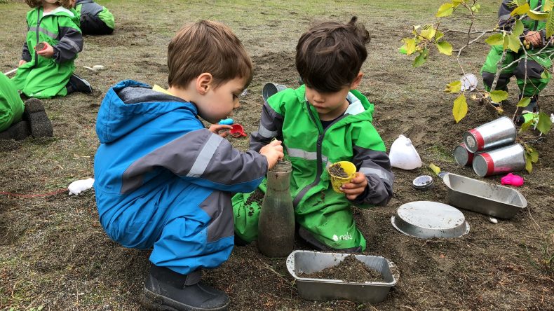 Learning in nature: the benefits of forest school by Rebecca Hosley for Hike it Baby