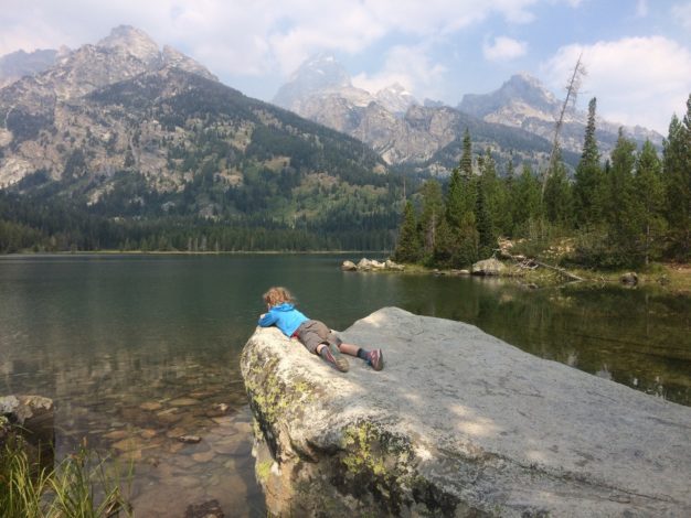 3 Amazing hikes for young children in Wyoming for Hike it Baby