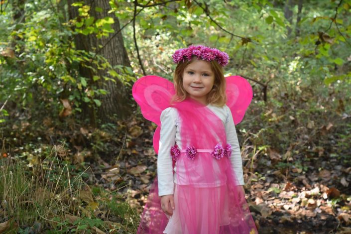 DIY nature-inspired costume for Hike it Baby